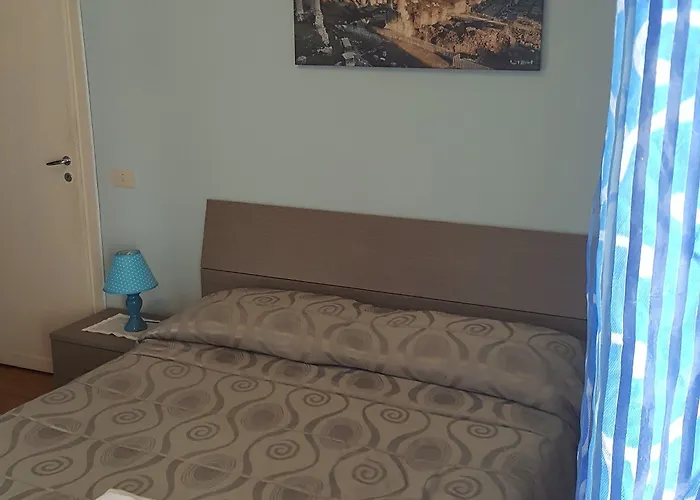 Frühstückspension Domina Romae 4*