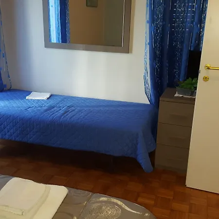 Domina Romae Alojamento de Acomodação e Pequeno-almoço 4*