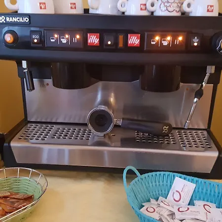 Domina Romae Alojamento de Acomodação e Pequeno-almoço 4*