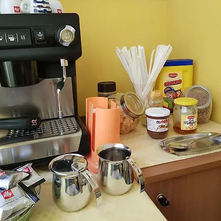 Alojamento de Acomodação e Pequeno-almoço Domina Romae 4*